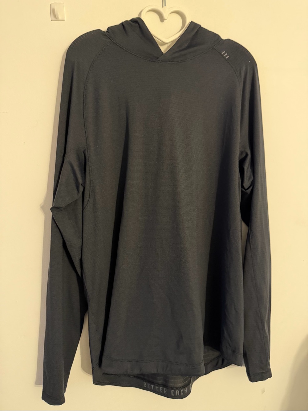 lululemon athletica Men’s Hooded Long-Sleeve Shirt - Charcoal